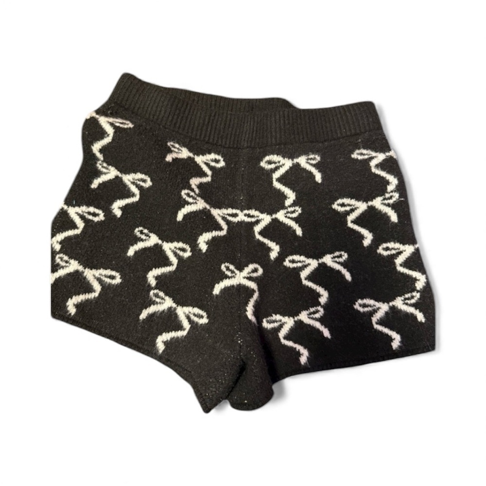 Wild Fable- Black Sweater & Shorts Lounge Set with White Bow Design - Picture 3 of 3